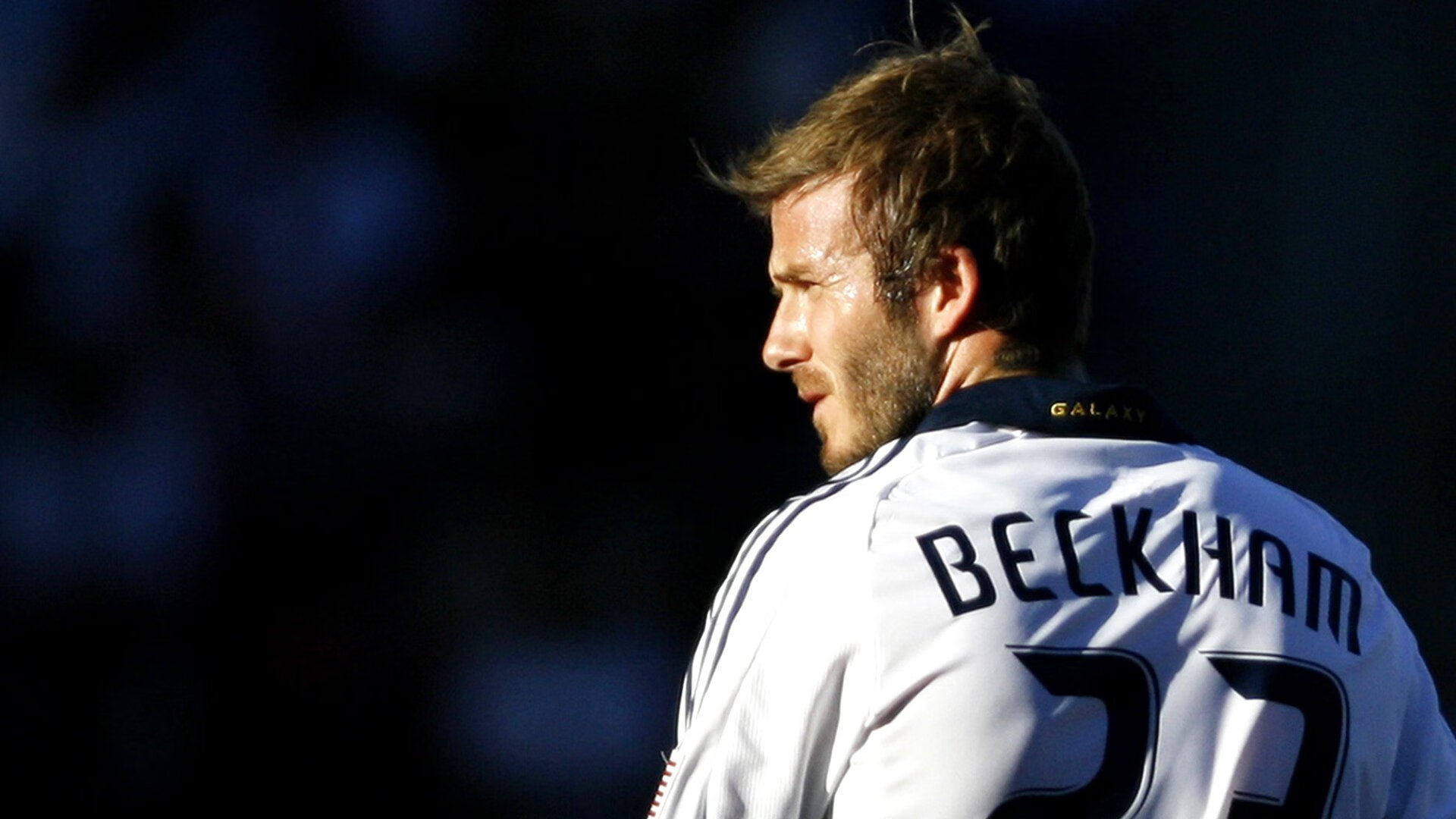 德甲争冠战之夜，霍勒迪状态火热，点燃绿茵场上的火焰