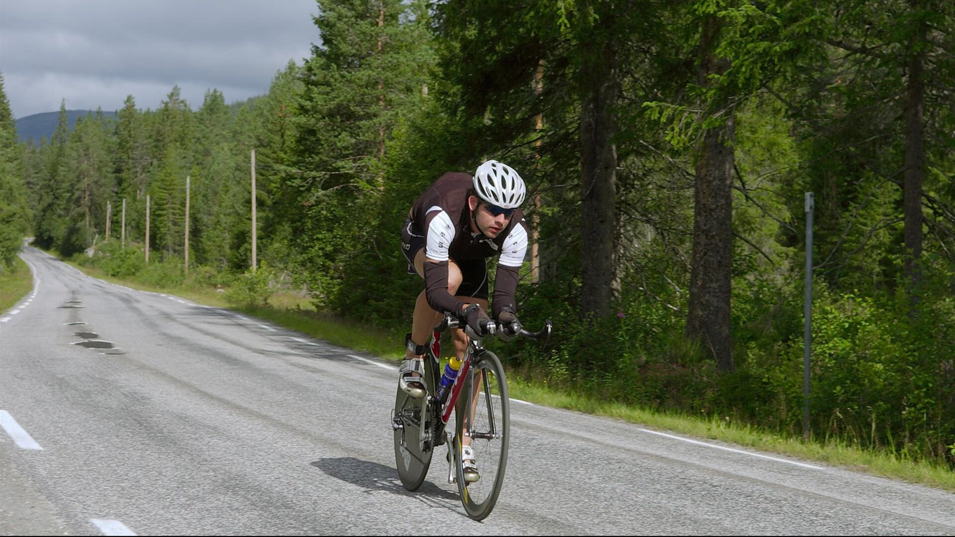 德甲争冠战之夜，霍勒迪状态火热，点燃绿茵场上的火焰